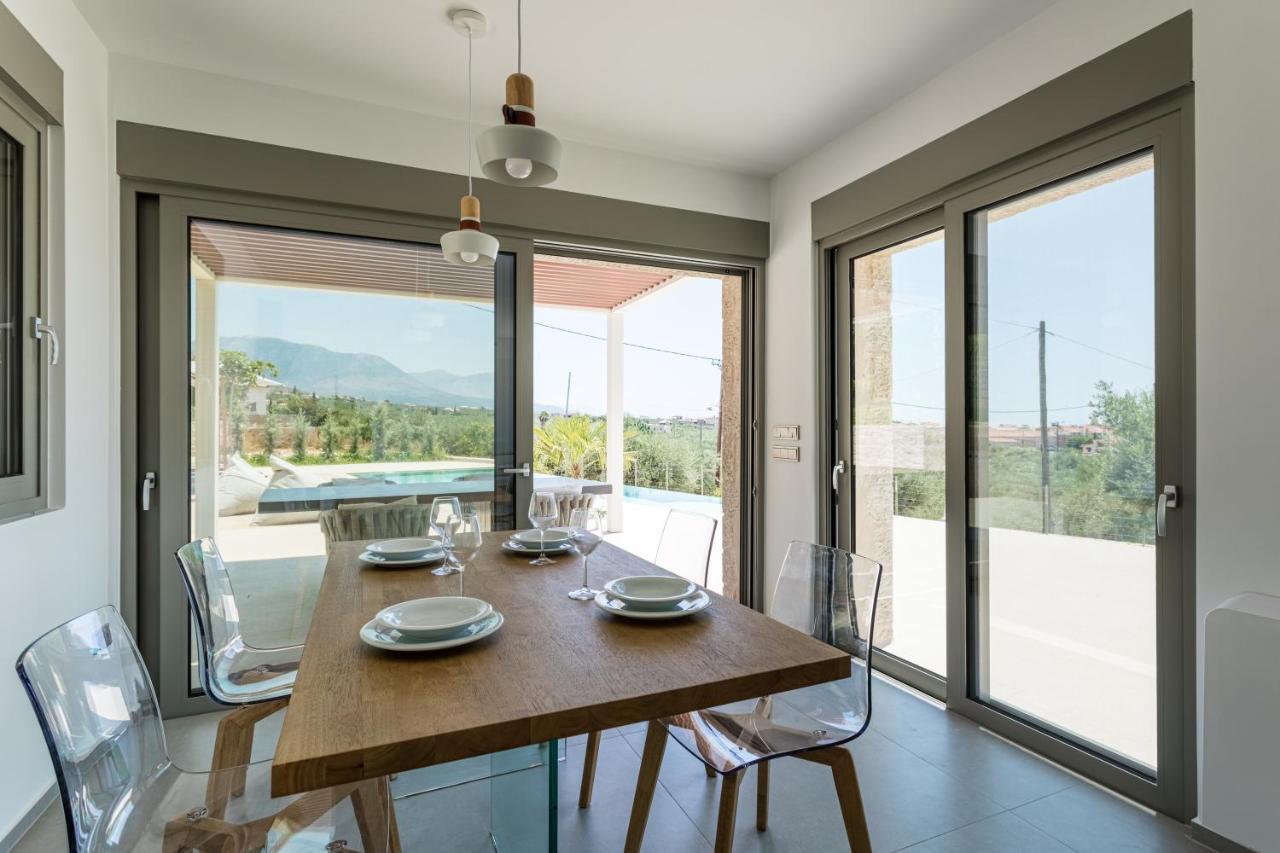 Manitennisvillas Stoupa Bagian luar foto