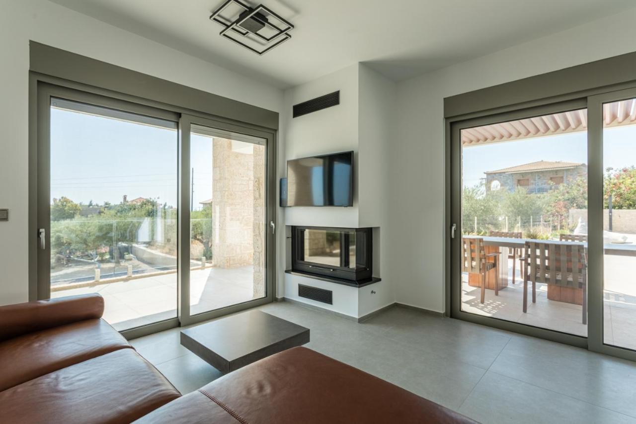 Manitennisvillas Stoupa Bagian luar foto
