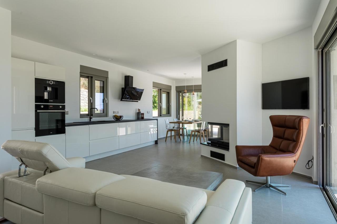 Manitennisvillas Stoupa Bagian luar foto